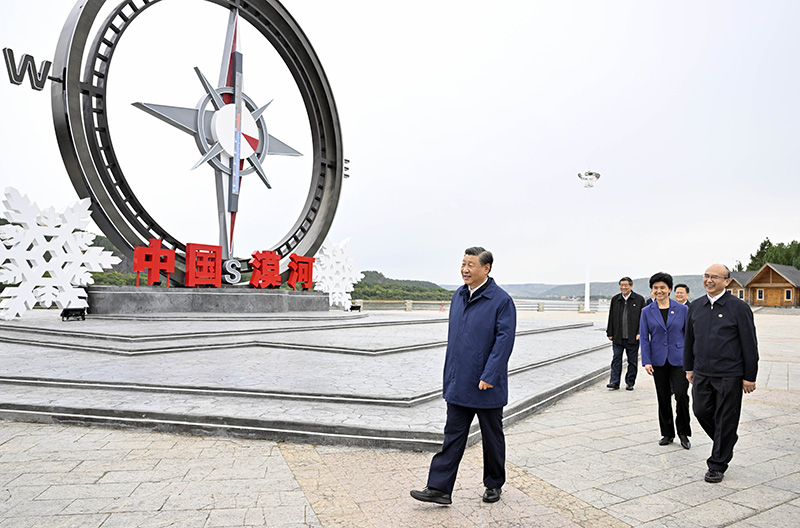 9月6日至8日，中共中央總書記、國家主席、中央軍委主席習(xí)近平在黑龍江考察。這是6日下午，習(xí)近平在大興安嶺地區(qū)漠河市北極村考察。